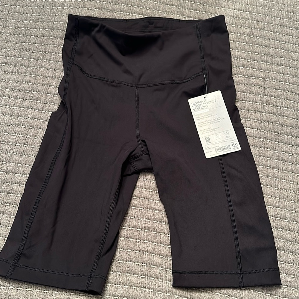 Athleta 9” stash short